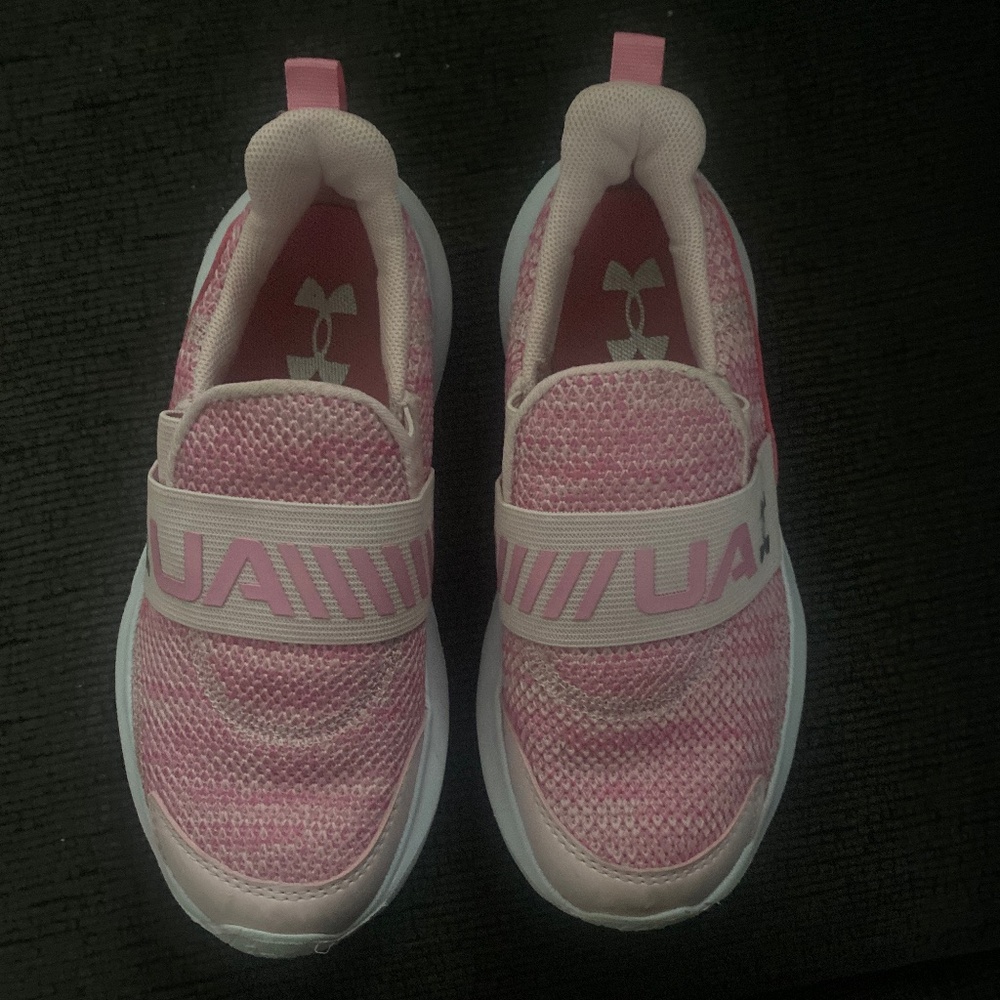 UNDER ARMOUR SLIP ON TENNIS SHOES SIZE 13 GIRLS